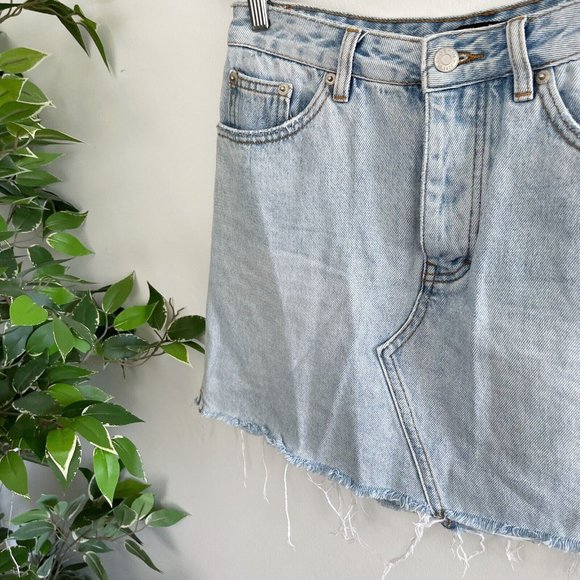 Glassons Womens Skirt Size 10 Denim Light Blue Raw Hem Button Fly - Picture 3 of 7